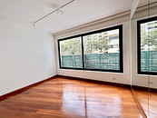 SUPER PRECIO! SE VENDE MODERNO DEPARTAMENTO CON TERRAZA ARQ. MARIO LARA CERCA AL GOLF