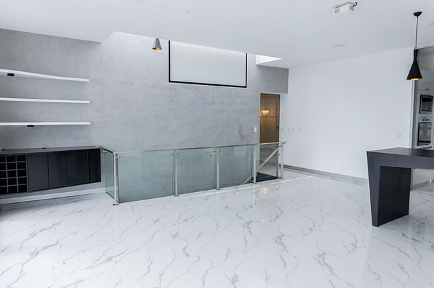 SE VENDE MODERNO PENTHOUSE CON TERRAZA EN LA DALMACIA MIRAFLORES