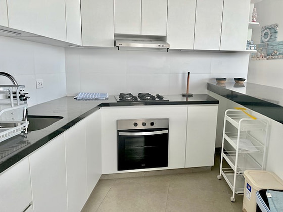 VENTA DE ESPECTACULAR DUPLEX CON AMPLIA TERRAZA PISCINA Y VISTA AL MAR