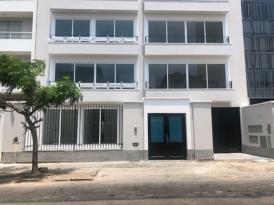 OPORTUNIDAD! ARQ. MARIO LARA ESTRENO ENTREGA INMEDIATA CERCA AL OVALO GUTIERREZ